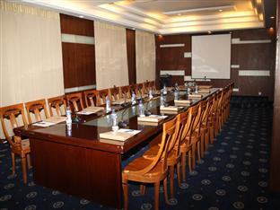 Puma Imperial Hotel Улан-Батор Екстер'єр фото